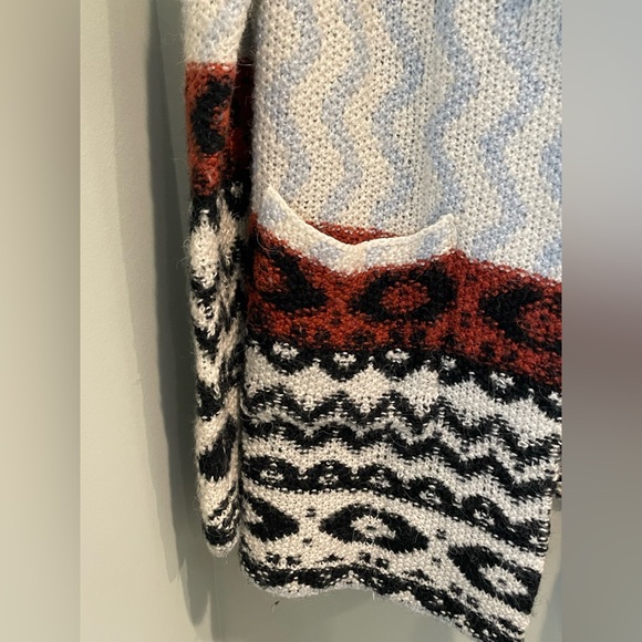 Abercrombie & Fitch Women's
Wool Alpaca Blend Hooded Cardigan Sweater-Size XS‎ - Picture 5 of 9